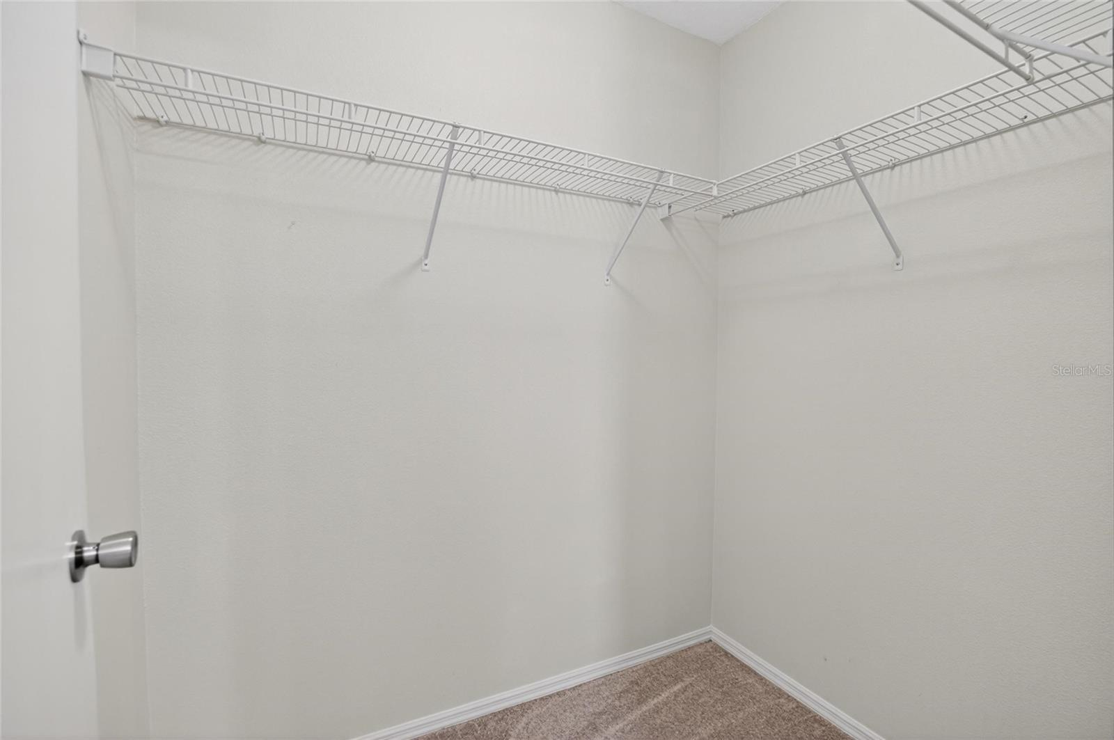 EDGEWATER AT LAKE BRANDON - Residential