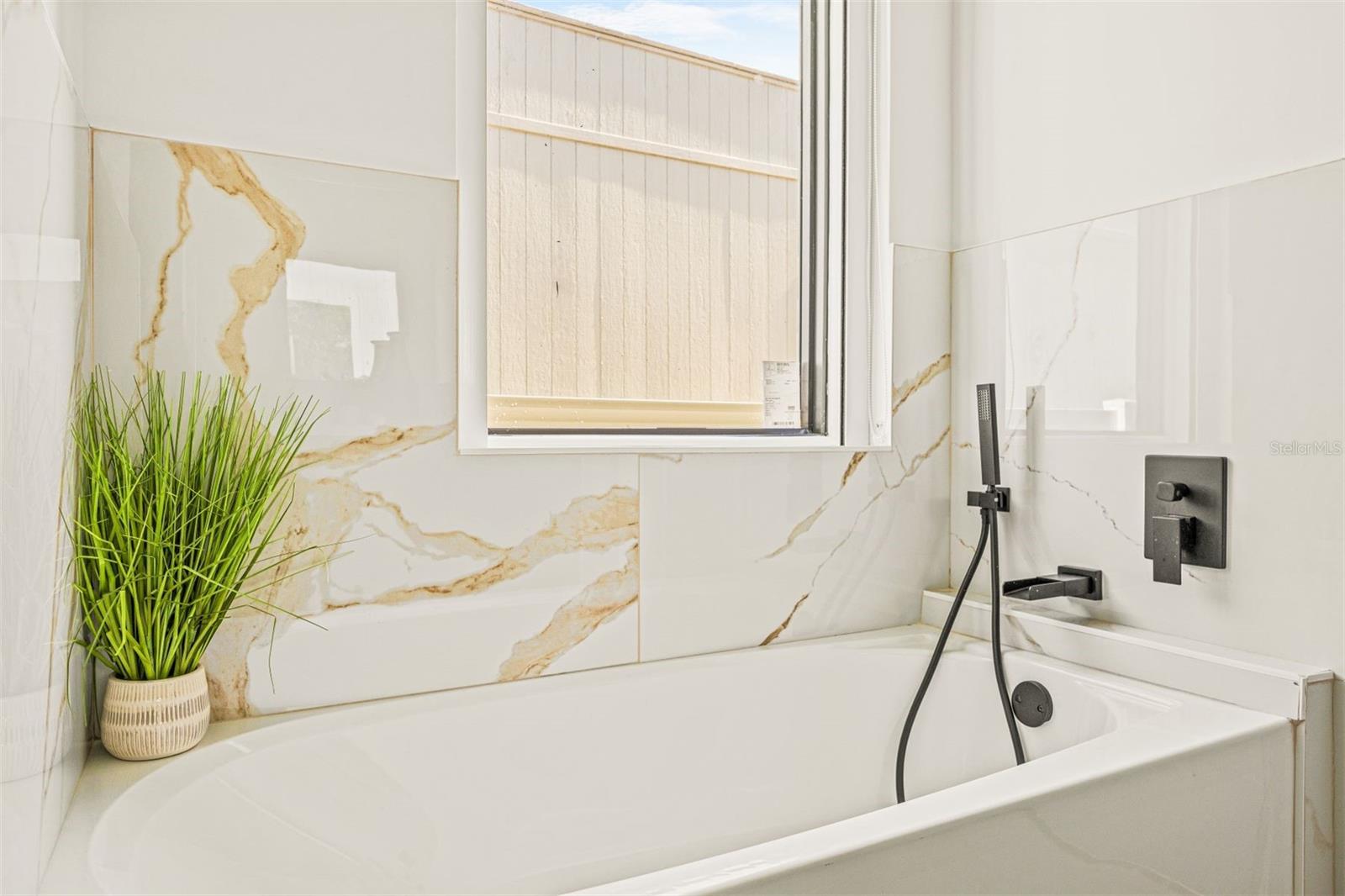 VILLA PASS ONX HOMES - Residential