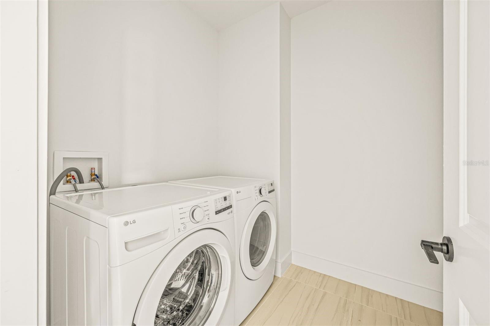 VILLA PASS ONX HOMES - Residential