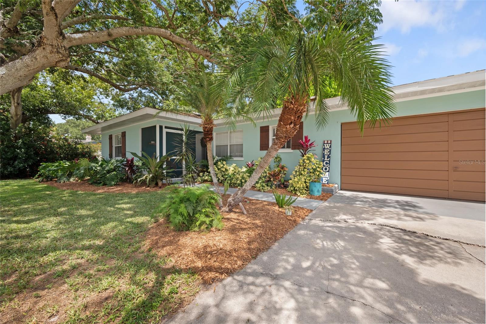 1711 N HIGHLAND AVENUE