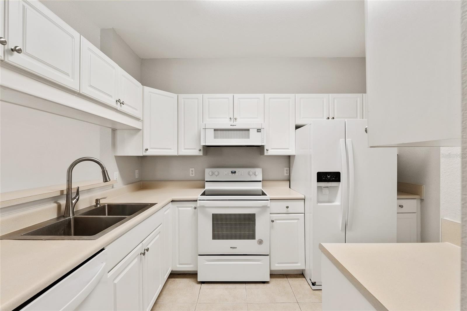 CHARLESTON PLACE - Residential