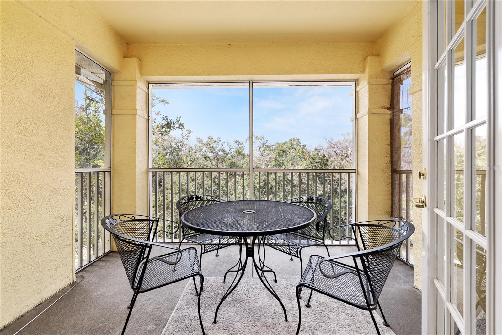 CHARLESTON PLACE - Residential