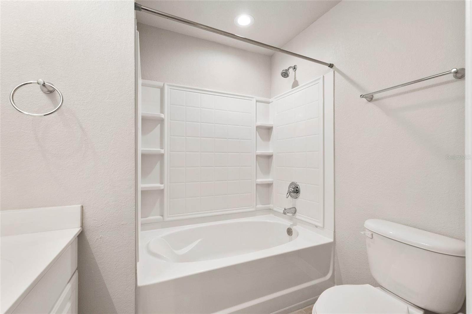 CHARLESTON PLACE - Residential