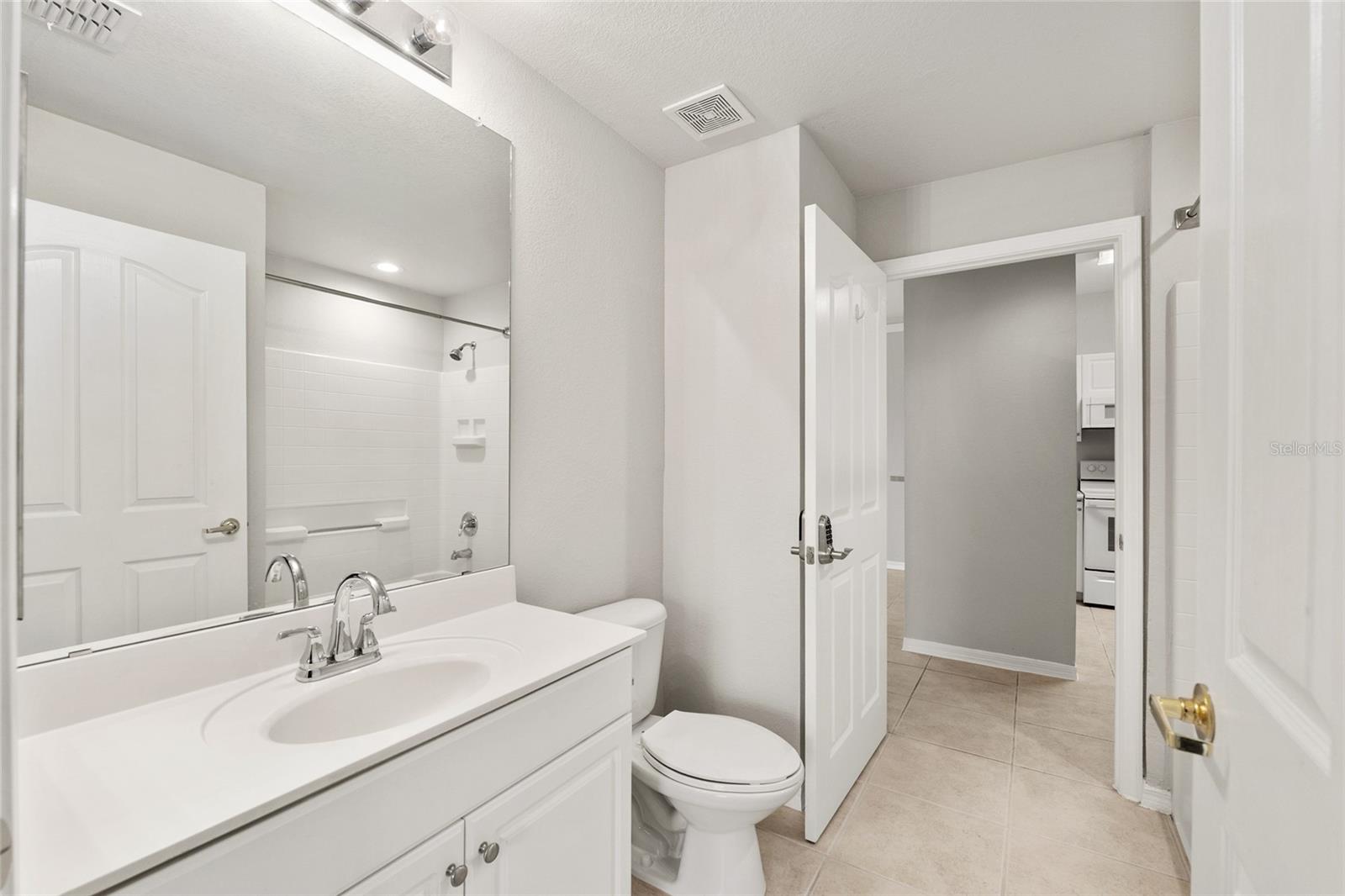 CHARLESTON PLACE - Residential