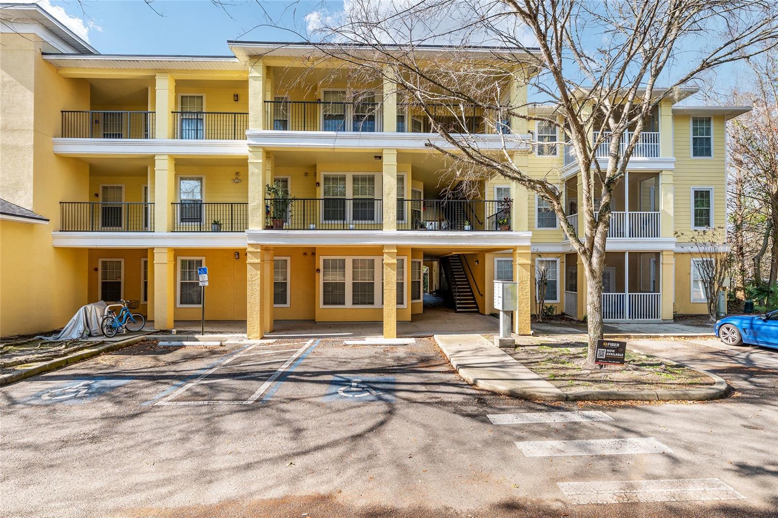 CHARLESTON PLACE - Residential