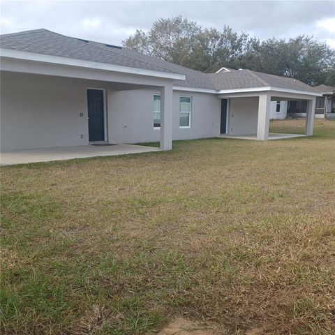 A home in TAVARES