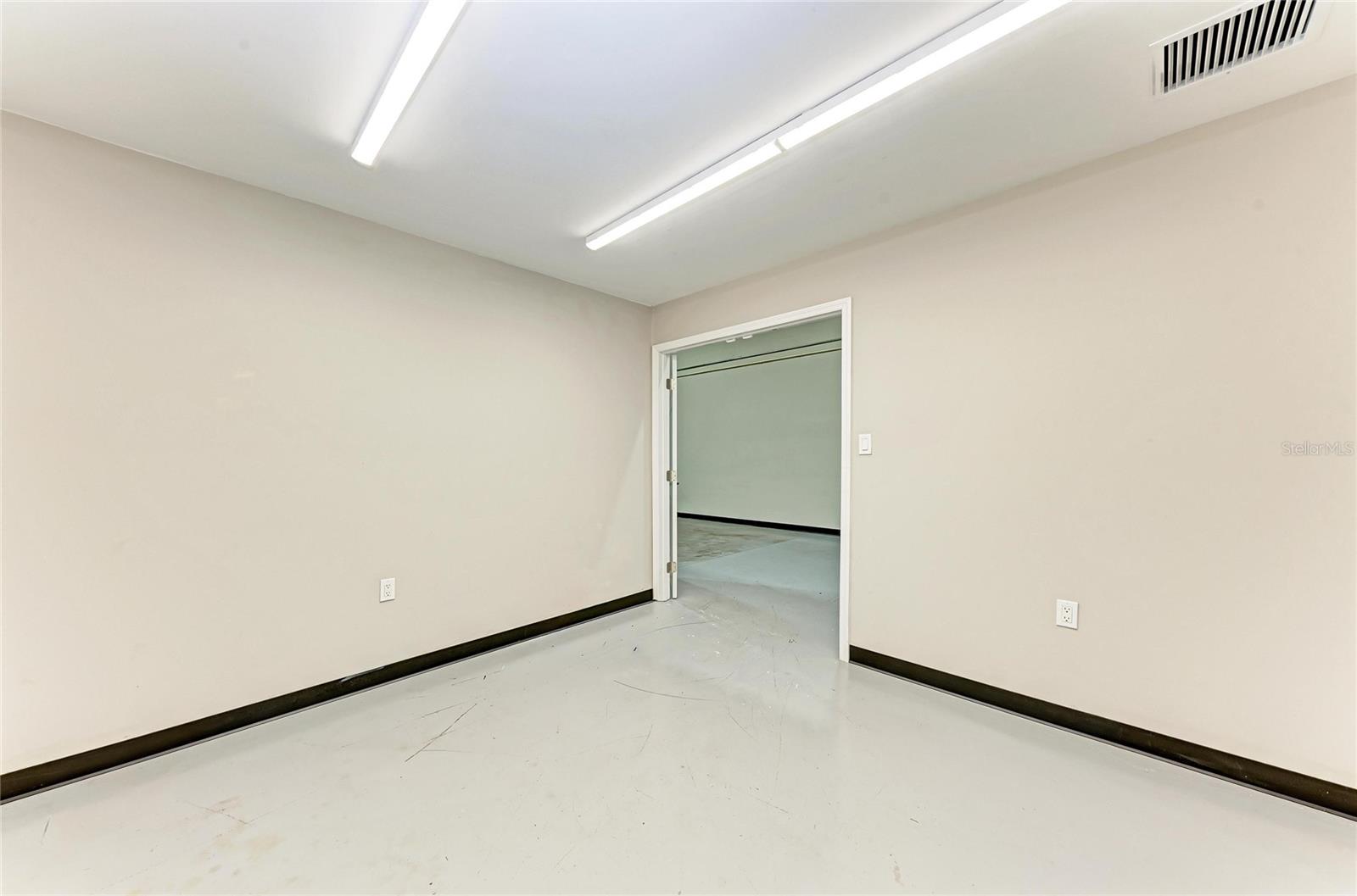 301 COMMERCE CENTER - Commercial Sale