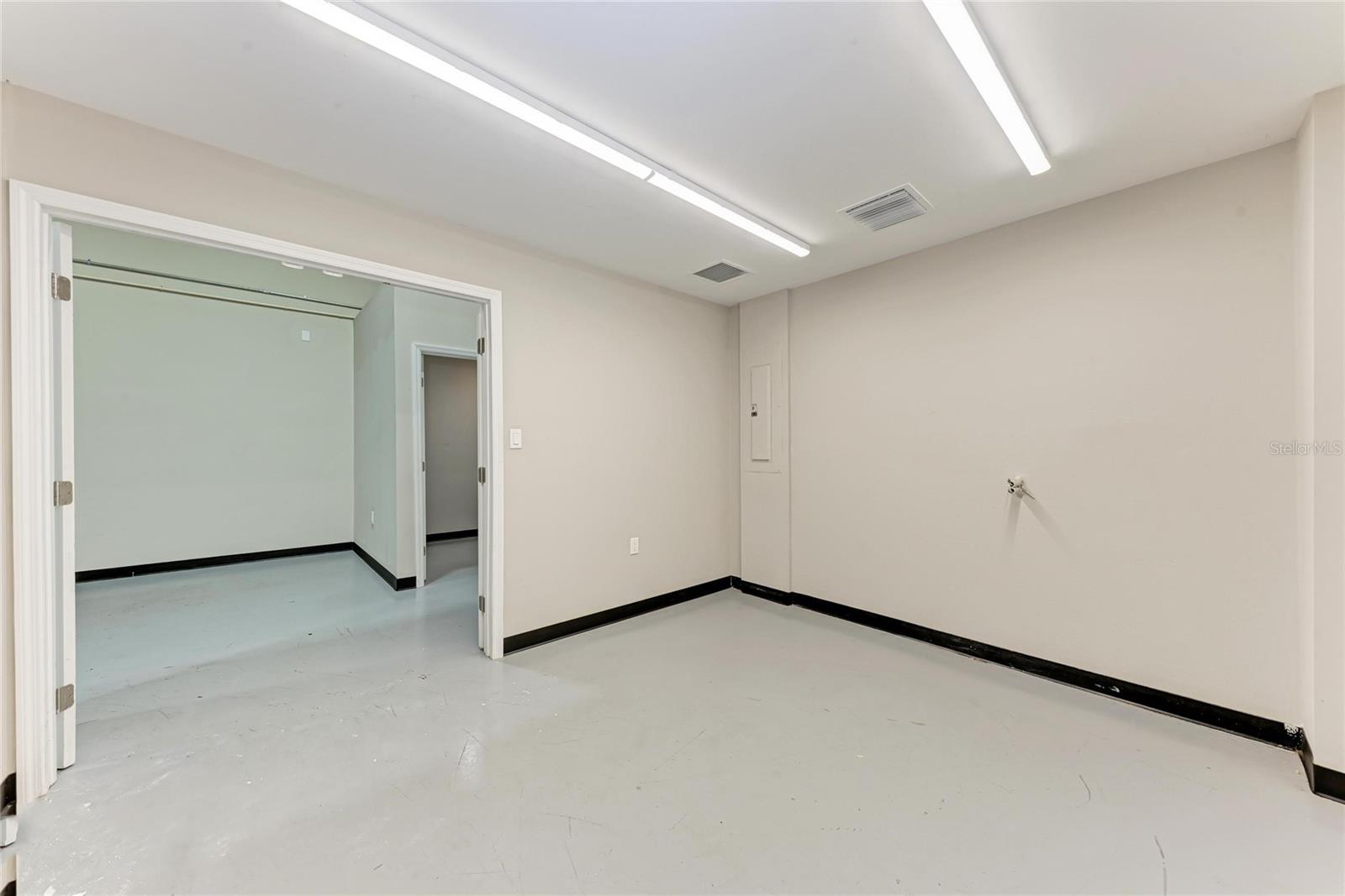 301 COMMERCE CENTER - Commercial Sale