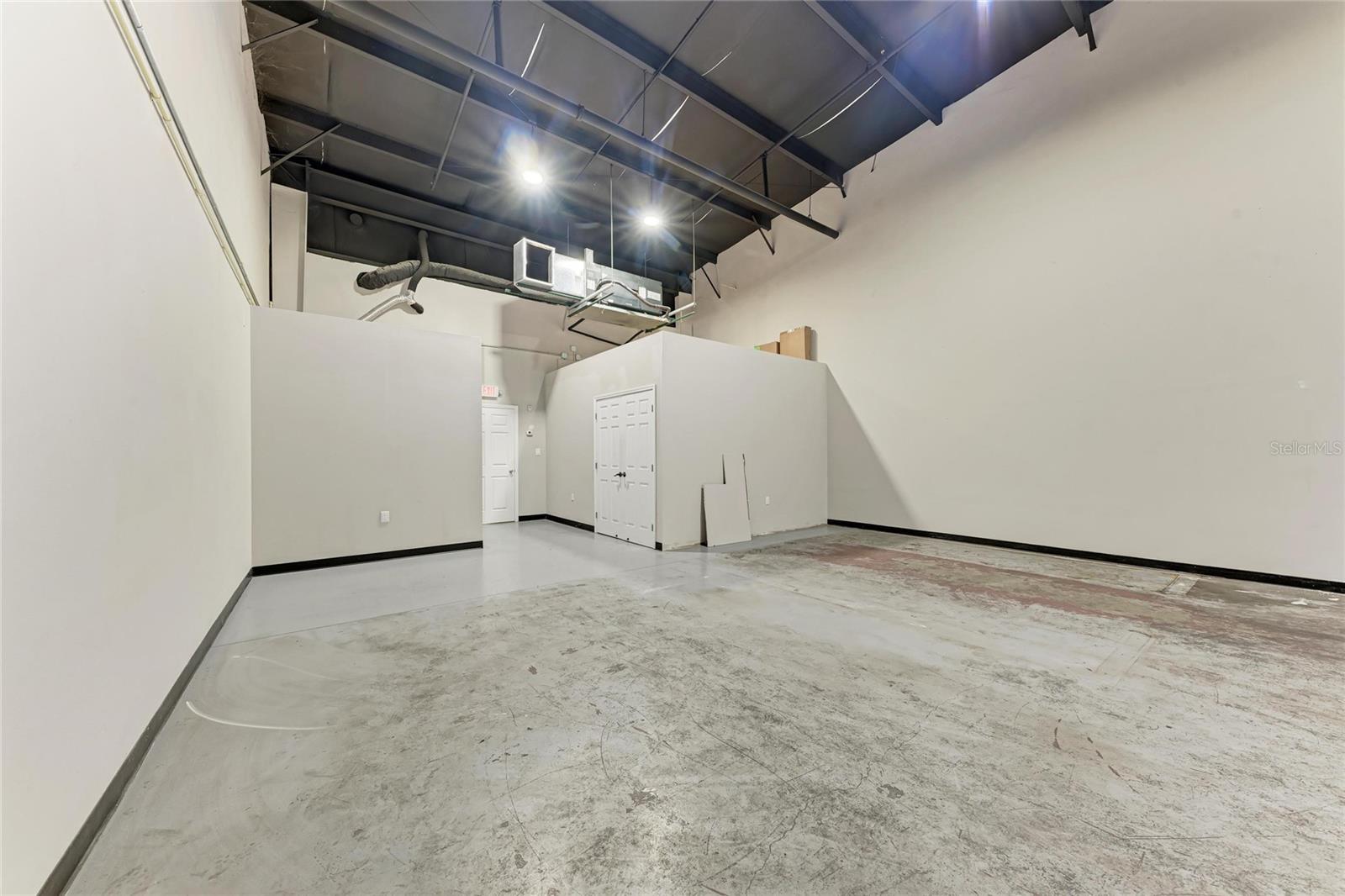 301 COMMERCE CENTER - Commercial Sale