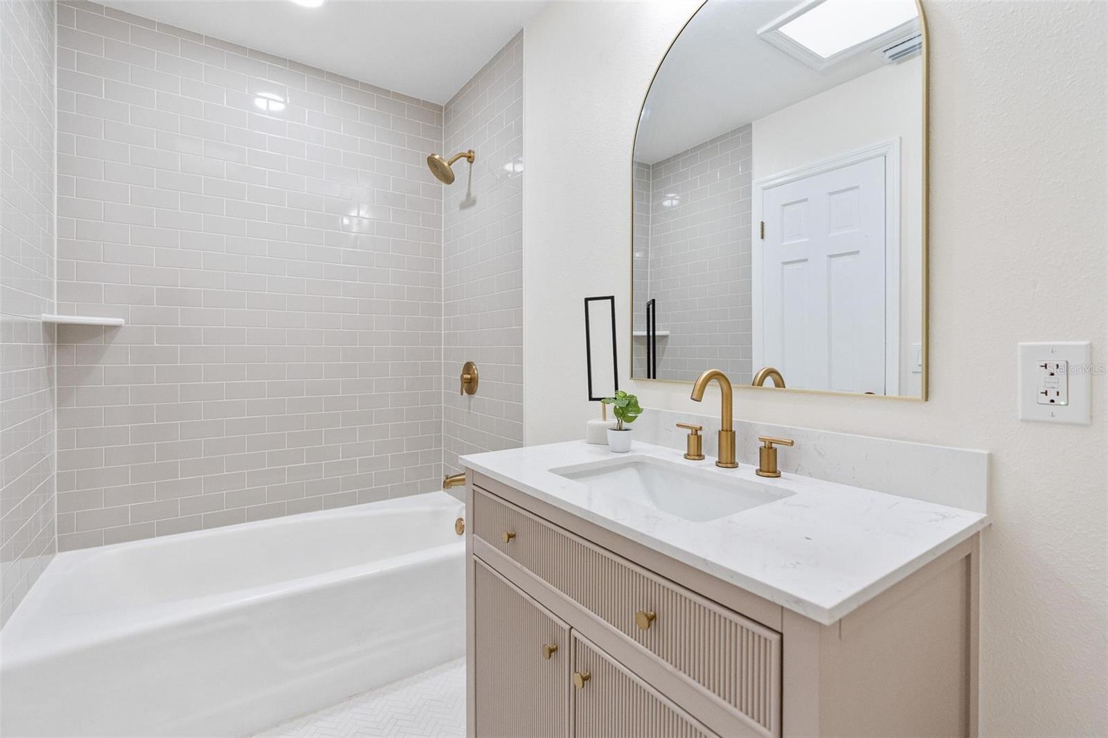 GLEN ARDEN HEIGHTS - Residential