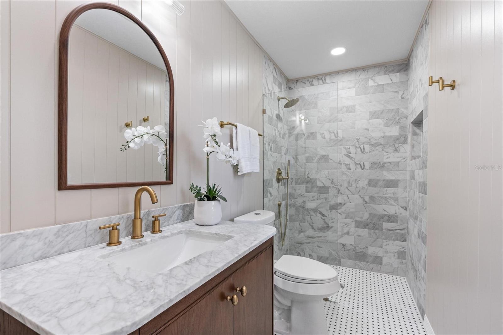 GLEN ARDEN HEIGHTS - Residential