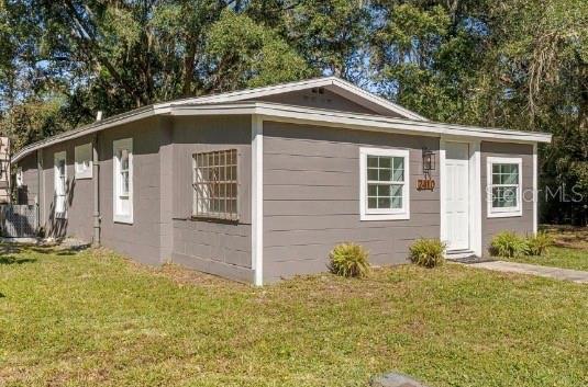 Photo of 2410 NE 3rd Place, Gainesville, FL 32641 (MLS # OM734573)