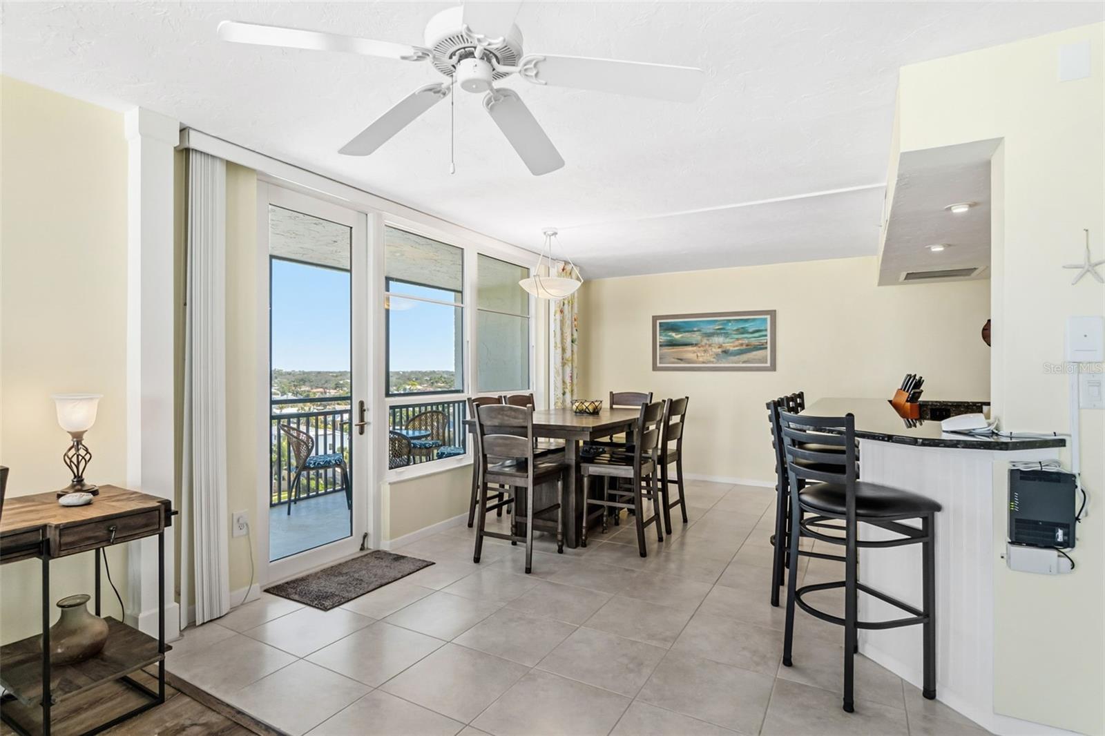 VALENCIA CONDO APTS - Residential