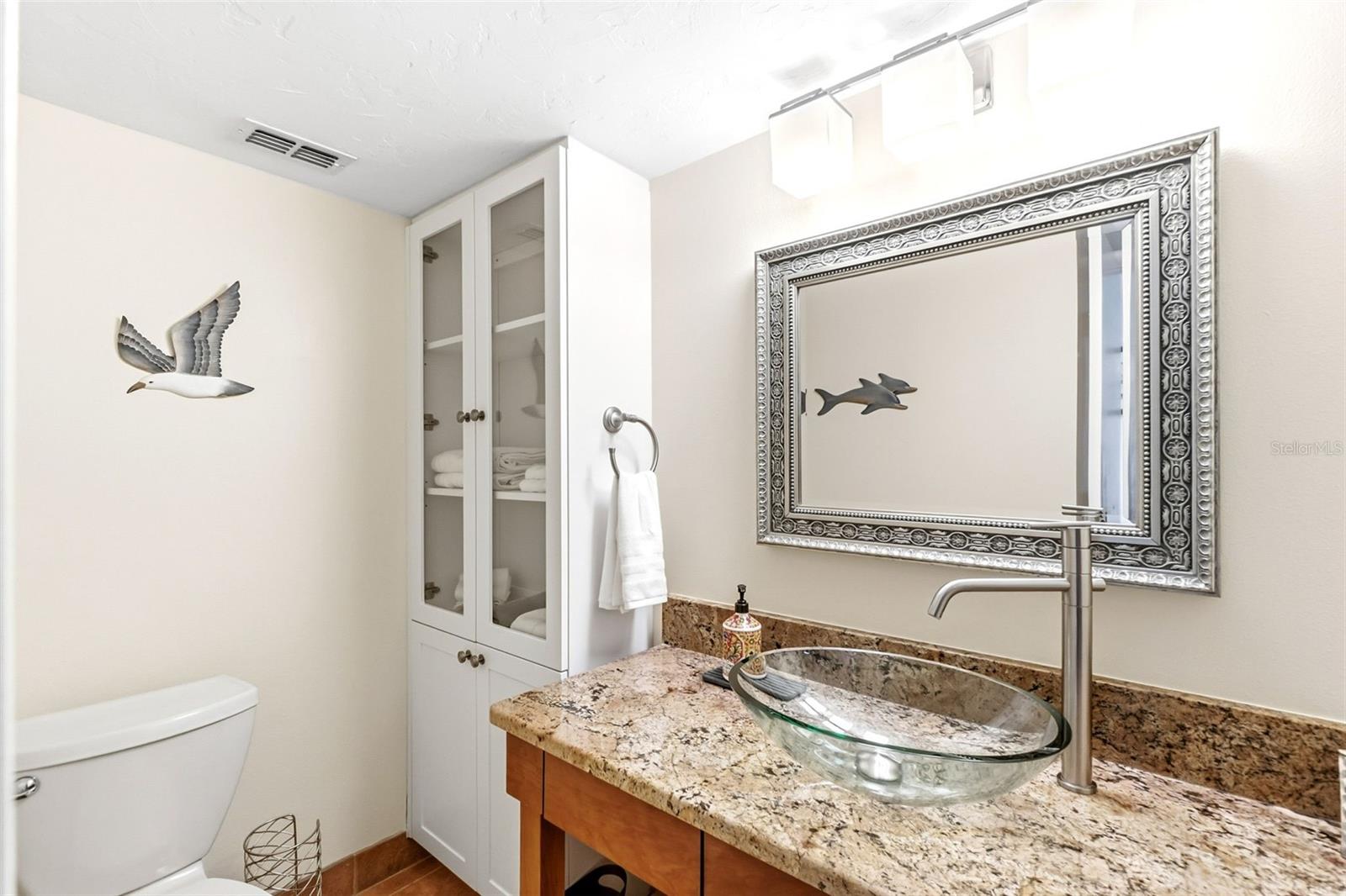 VALENCIA CONDO APTS - Residential