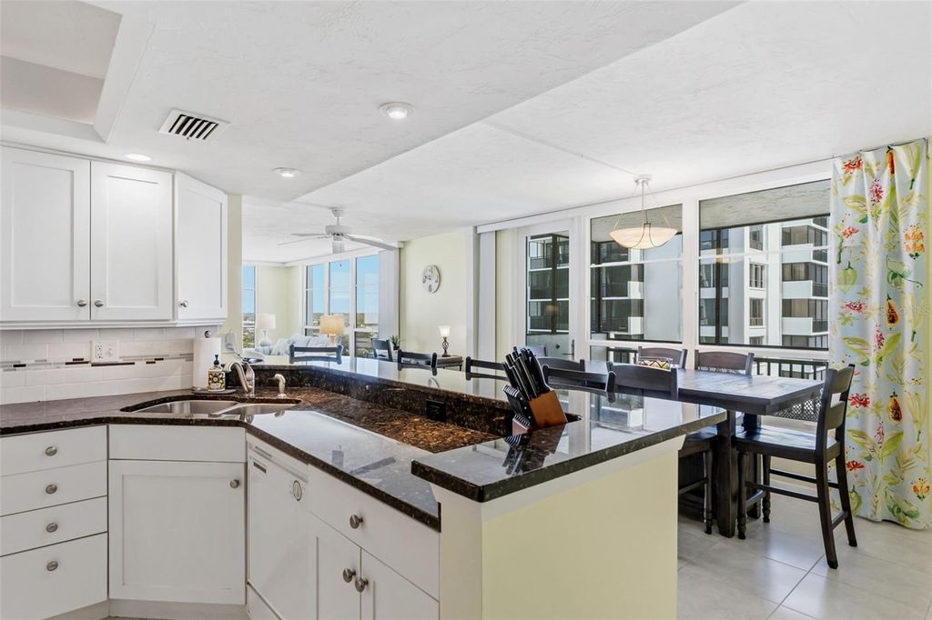 Photo of 631 Alhambra Road #801, Venice, FL 34285 (MLS # A4683930)