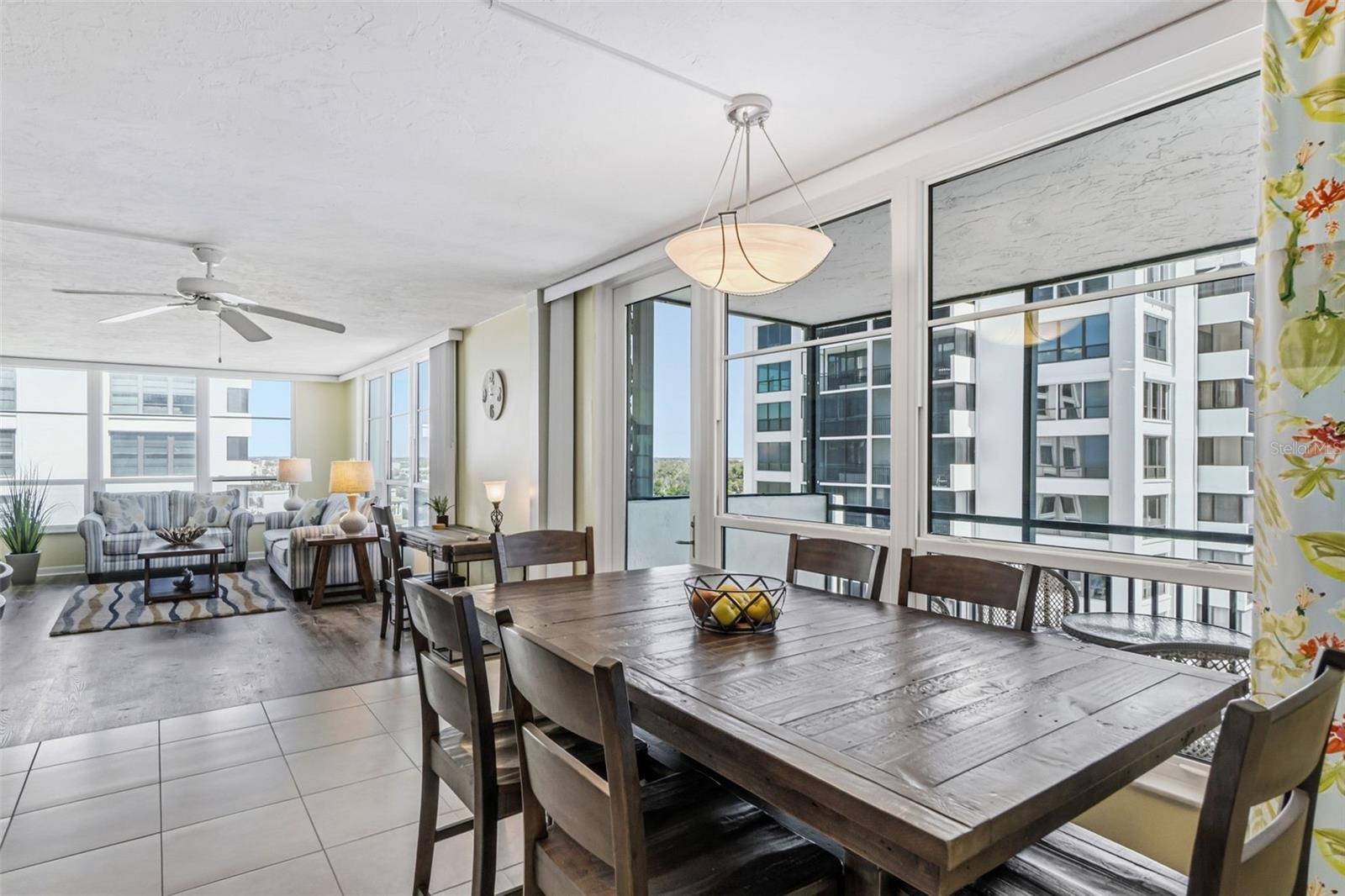 VALENCIA CONDO APTS - Residential