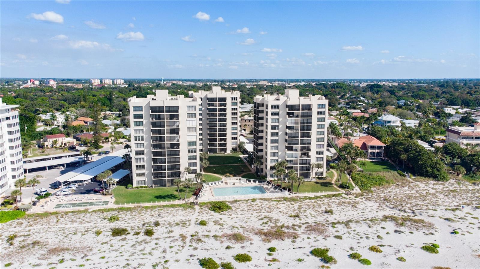 VALENCIA CONDO APTS - Residential