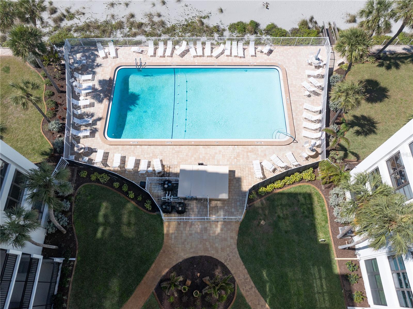 VALENCIA CONDO APTS - Residential