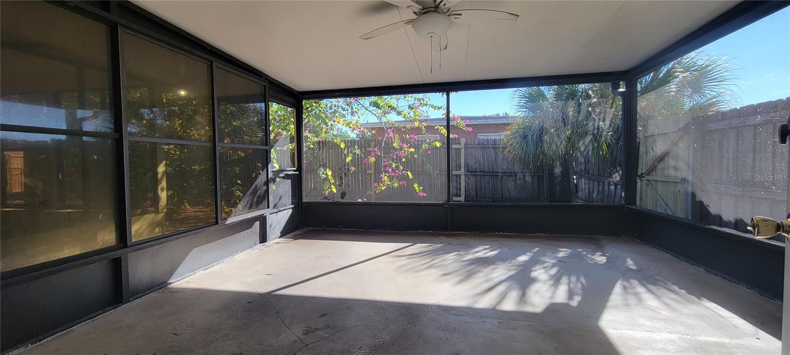 MEADOW LAWN 11TH ADD - Residential