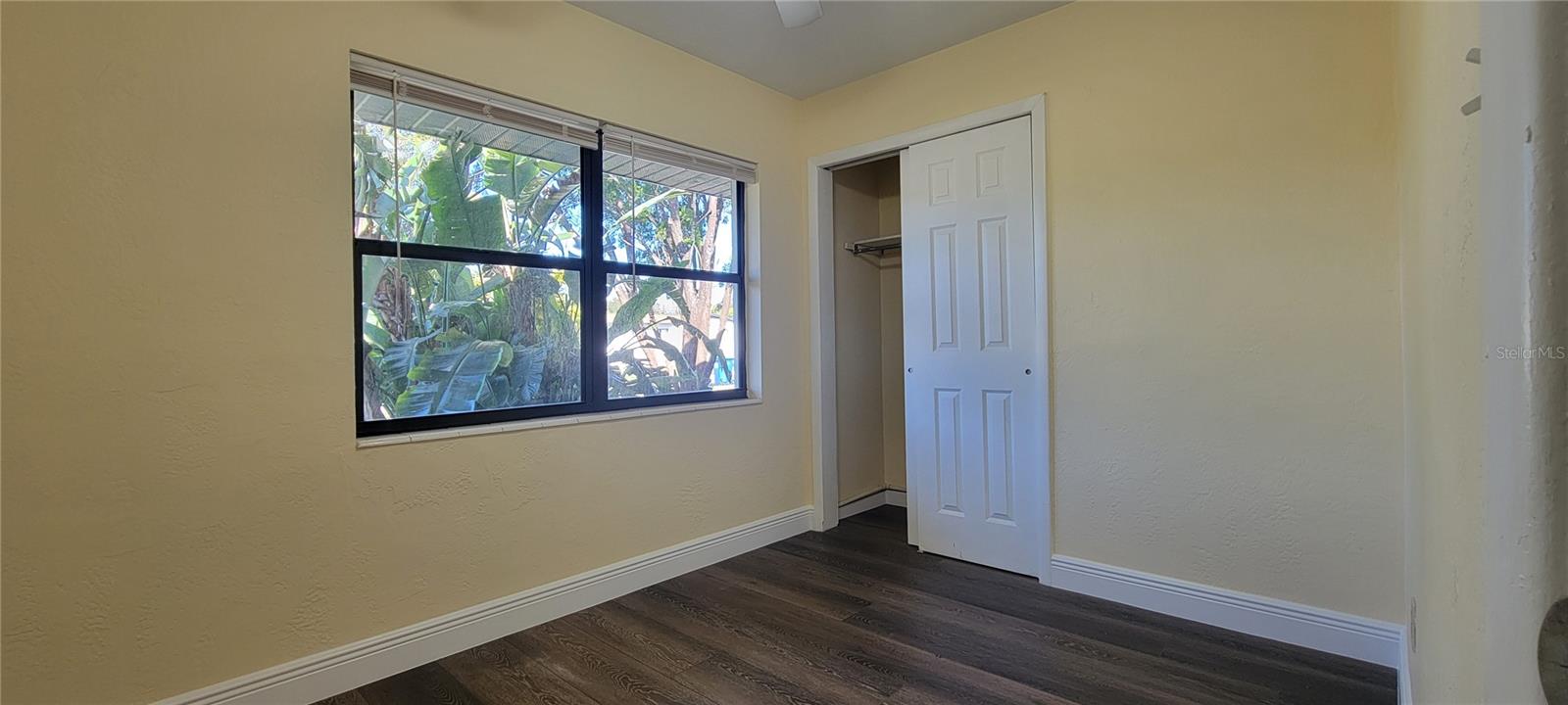 MEADOW LAWN 11TH ADD - Residential