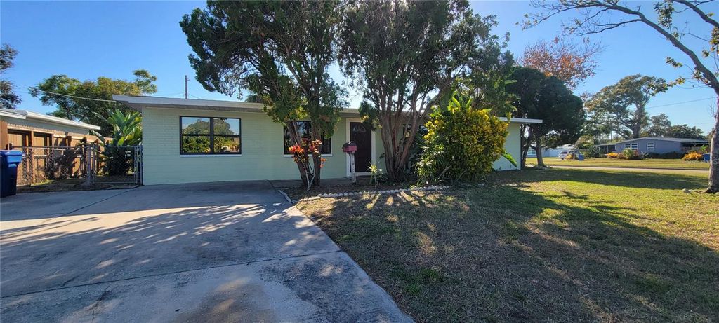 Photo of 1790 75th Avenue N, St Petersburg, FL 33702 (MLS # TB8458799)