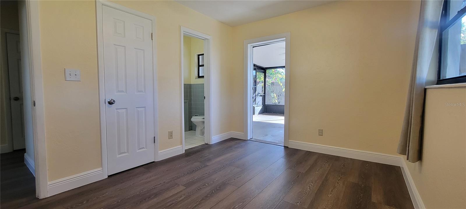 MEADOW LAWN 11TH ADD - Residential