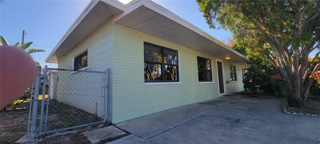 Photo of 1790 75th Avenue N, St Petersburg, FL 33702 (MLS # TB8458799)