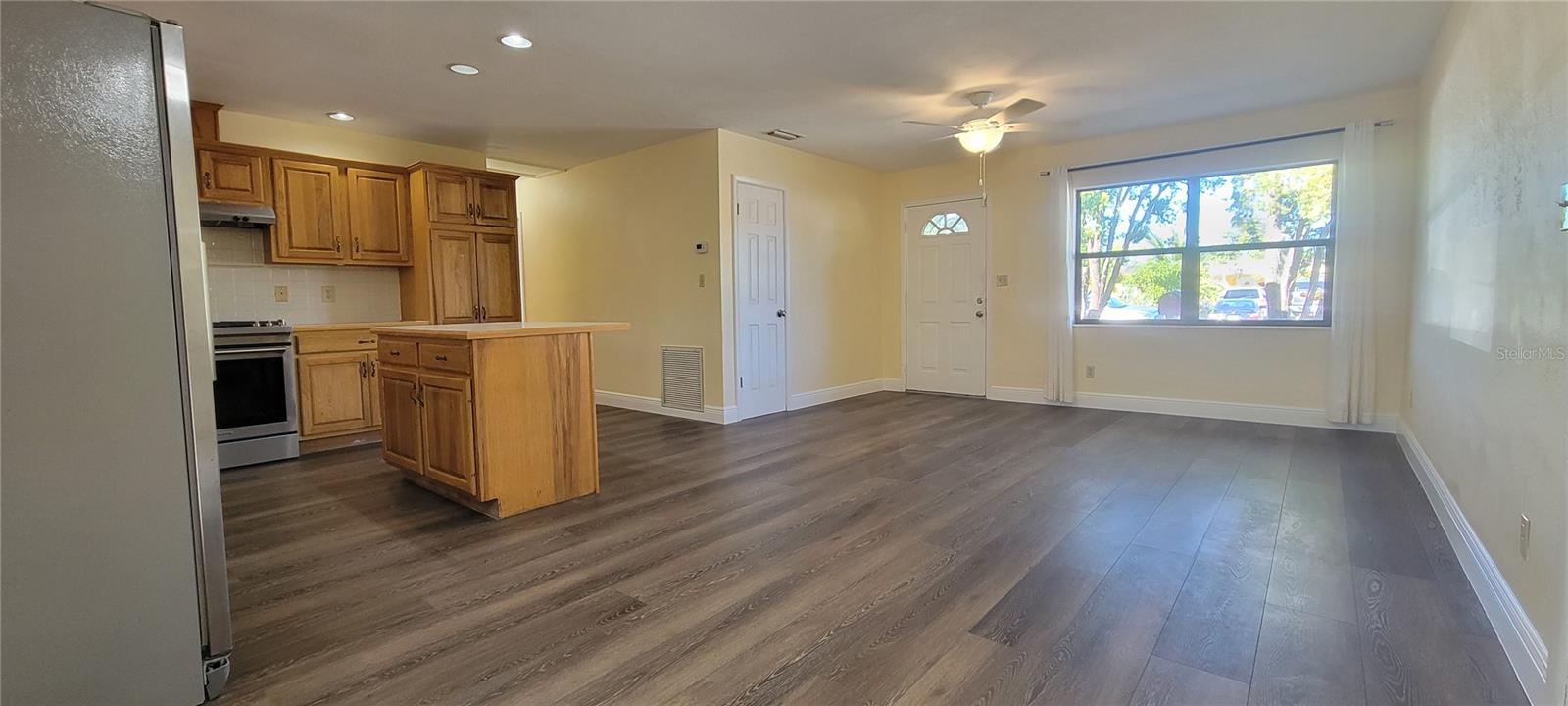 MEADOW LAWN 11TH ADD - Residential