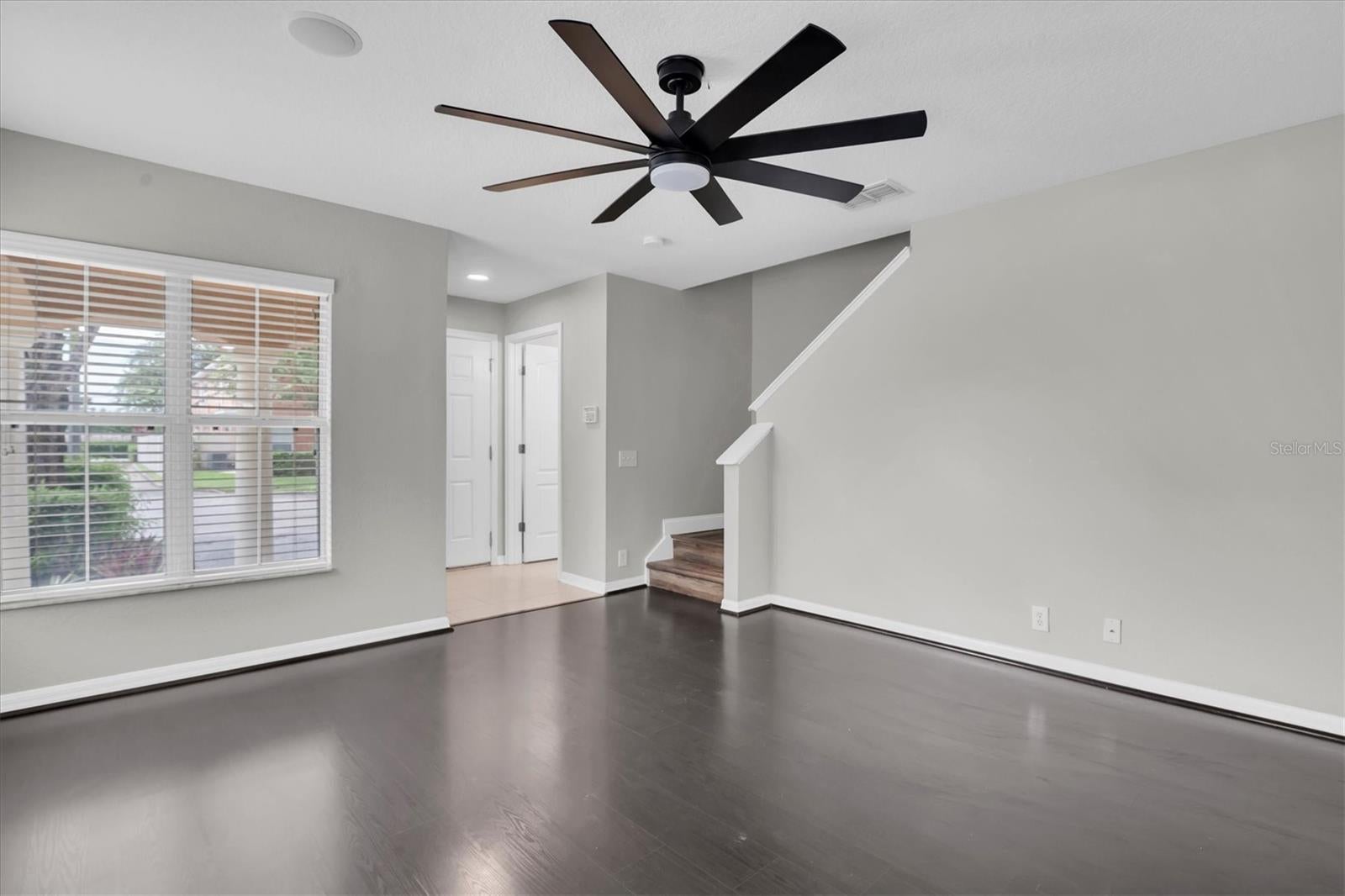 2570 SEA WIND WAY