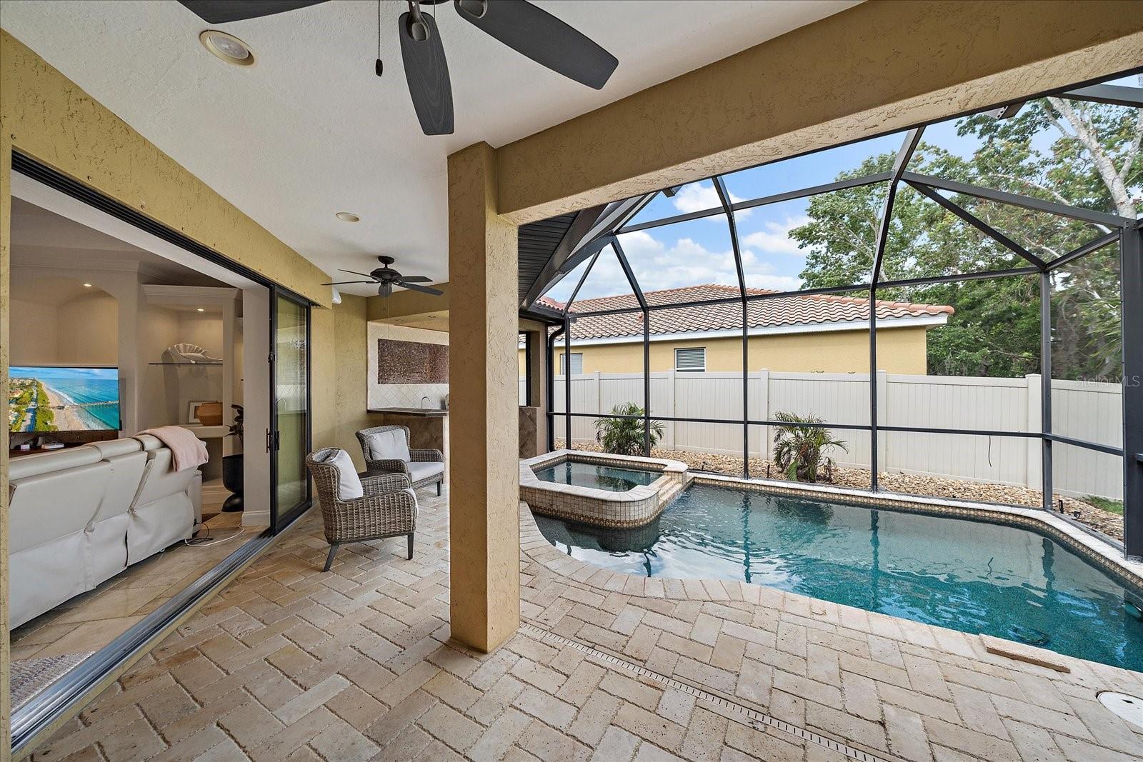 OAK VISTAS - Residential