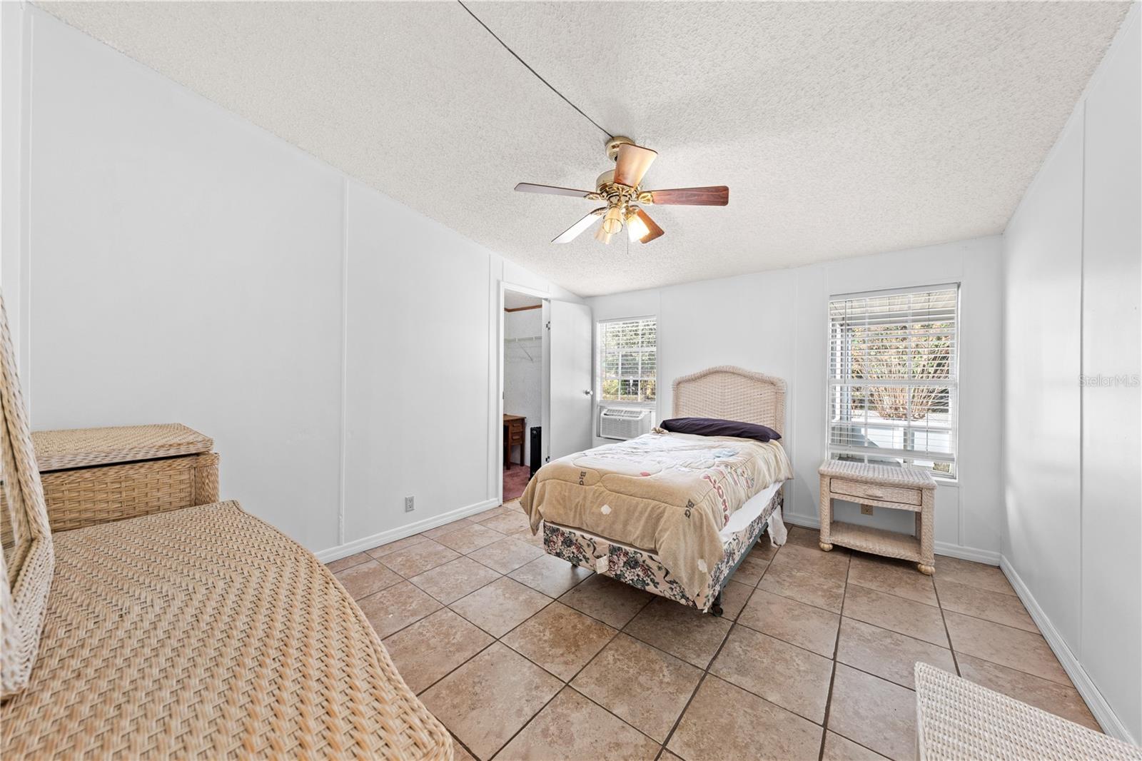 TROPICAL PARK UNIT 2 - Residential