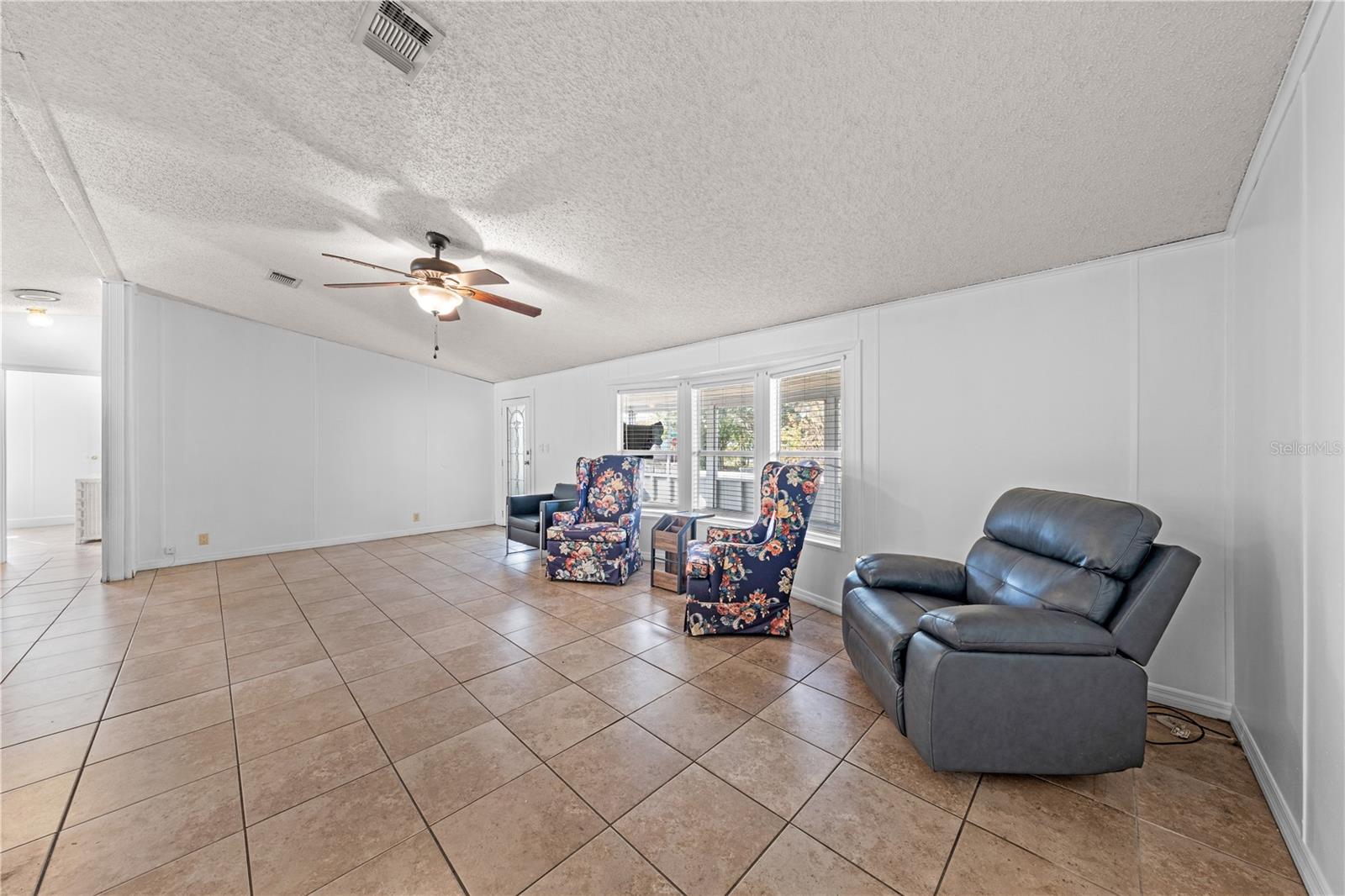 TROPICAL PARK UNIT 2 - Residential