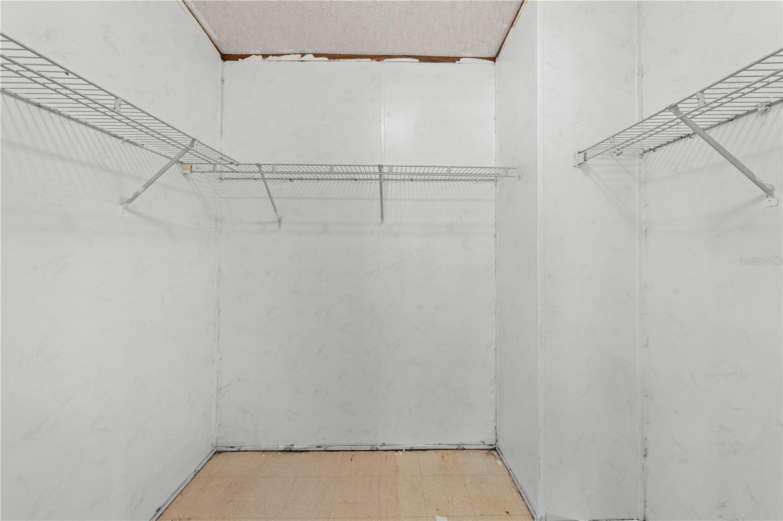 TROPICAL PARK UNIT 2 - Residential