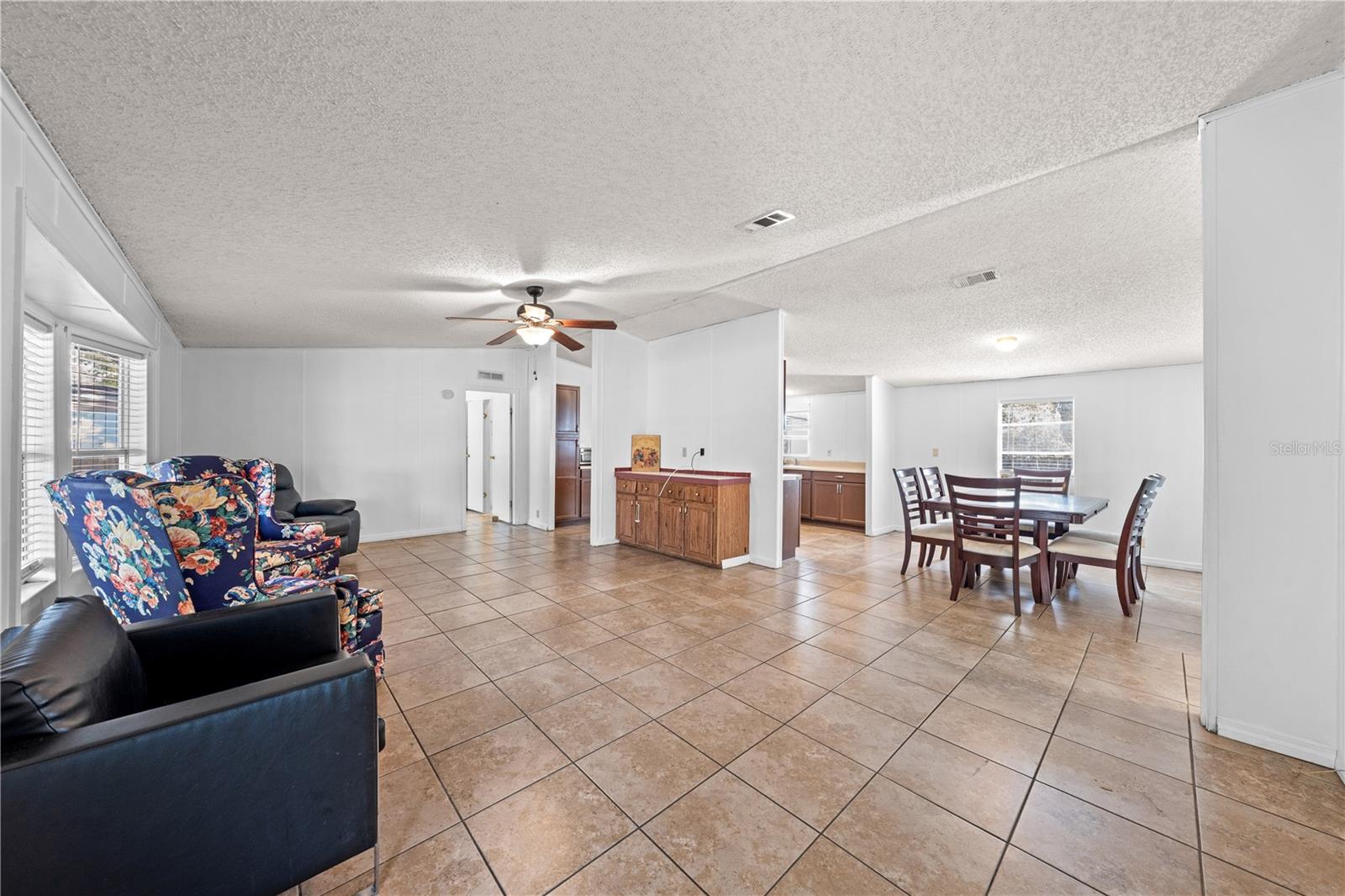 TROPICAL PARK UNIT 2 - Residential