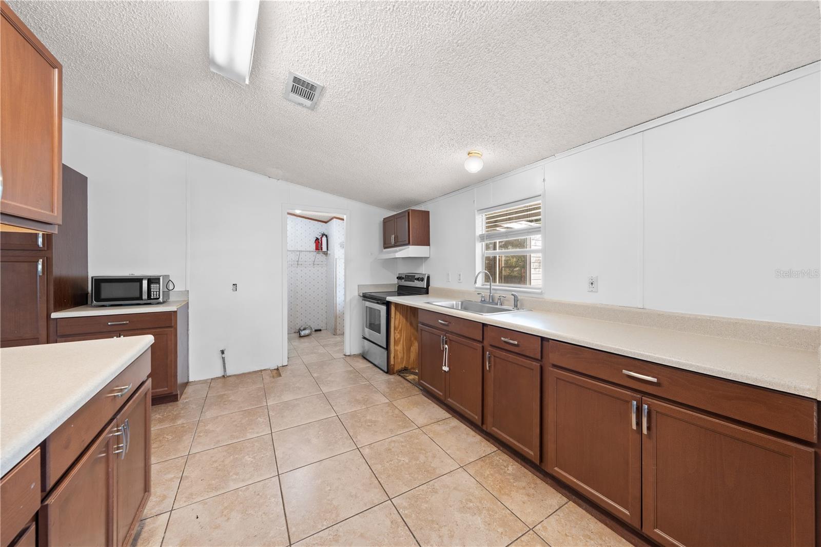 TROPICAL PARK UNIT 2 - Residential