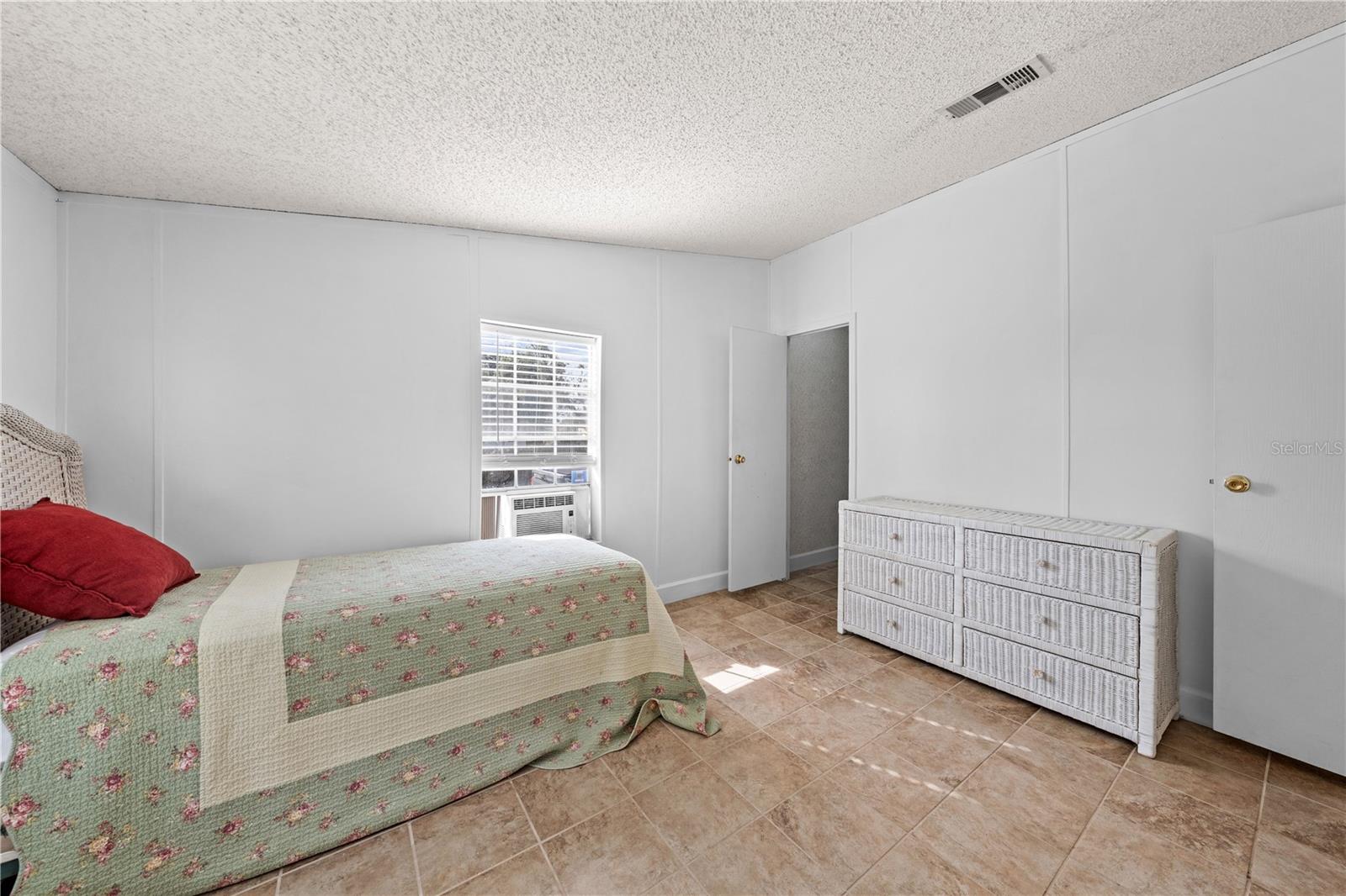 TROPICAL PARK UNIT 2 - Residential