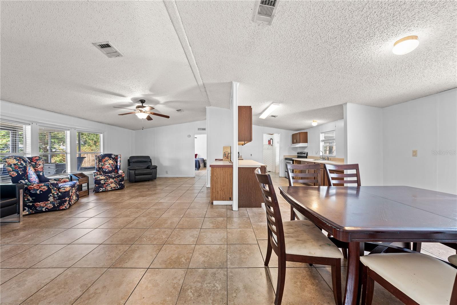 TROPICAL PARK UNIT 2 - Residential