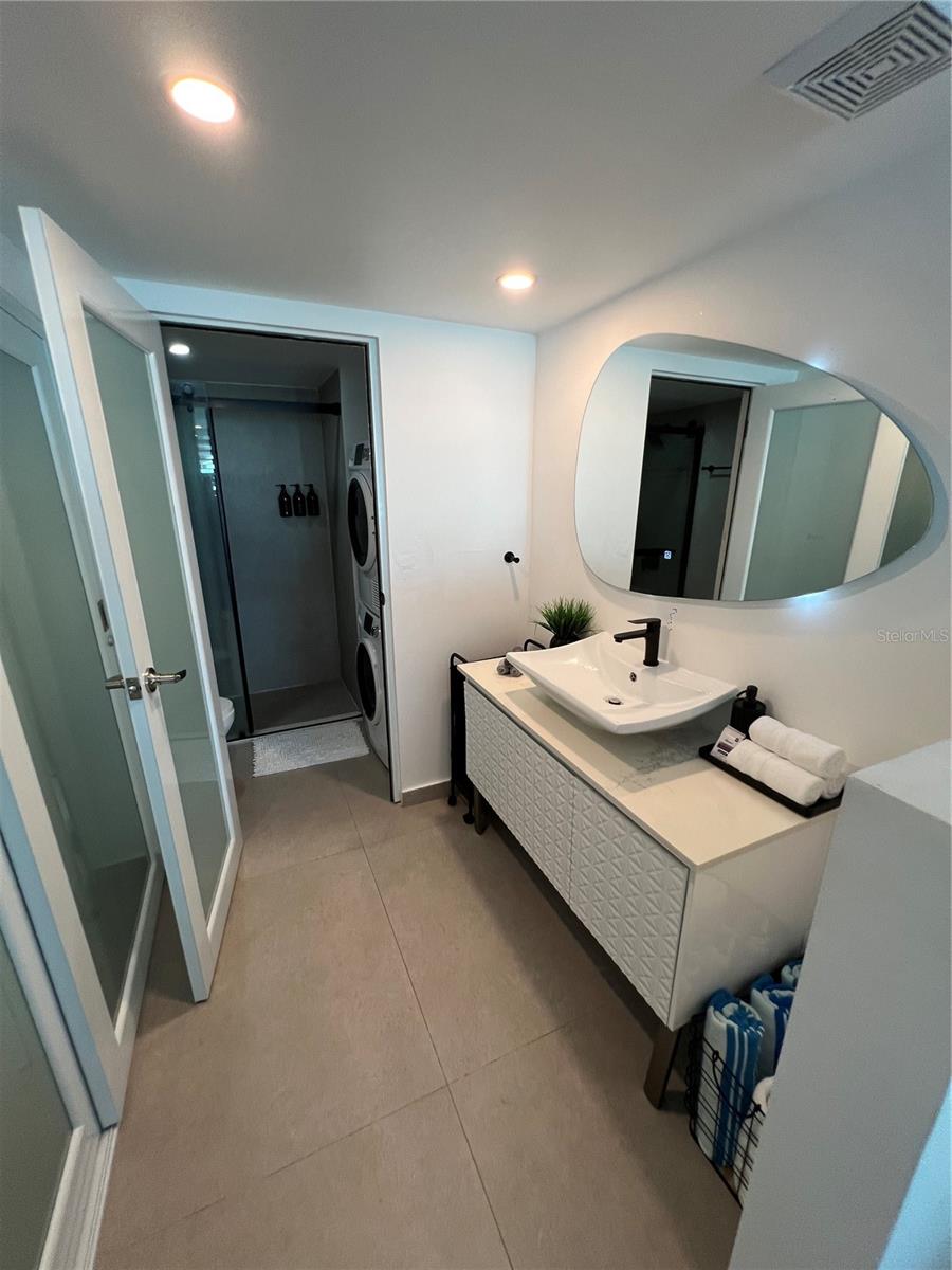 ESJ TOWERS - Residential