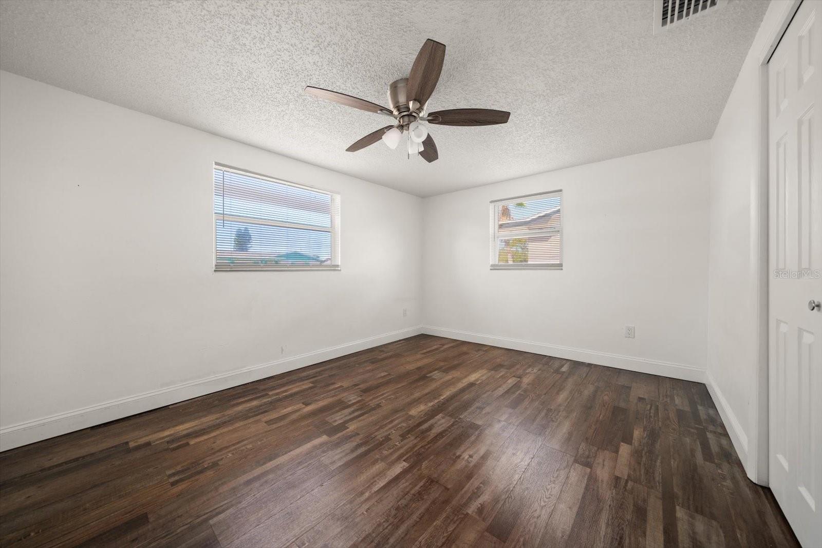 BEACON SQUARE - Residential