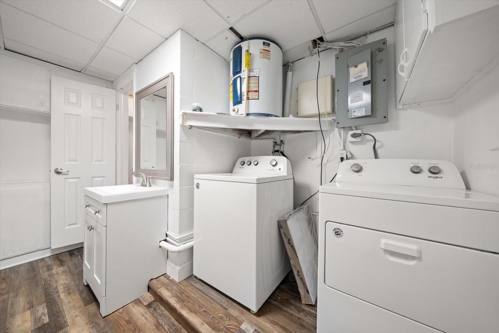 BEACON SQUARE - Residential