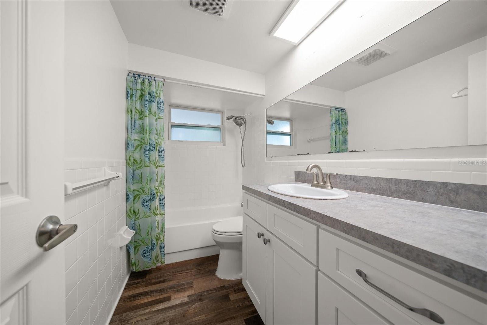 BEACON SQUARE - Residential