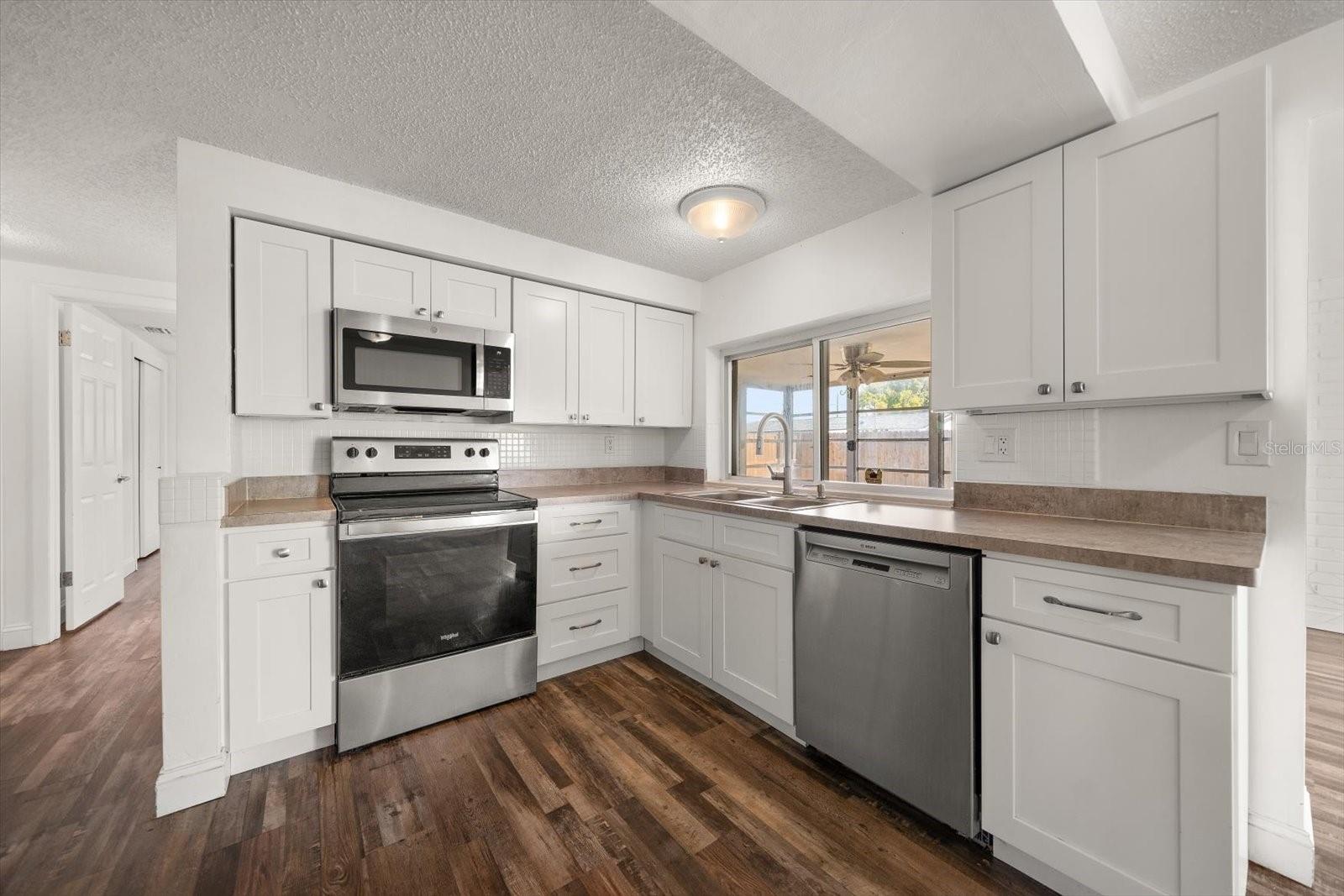 BEACON SQUARE - Residential