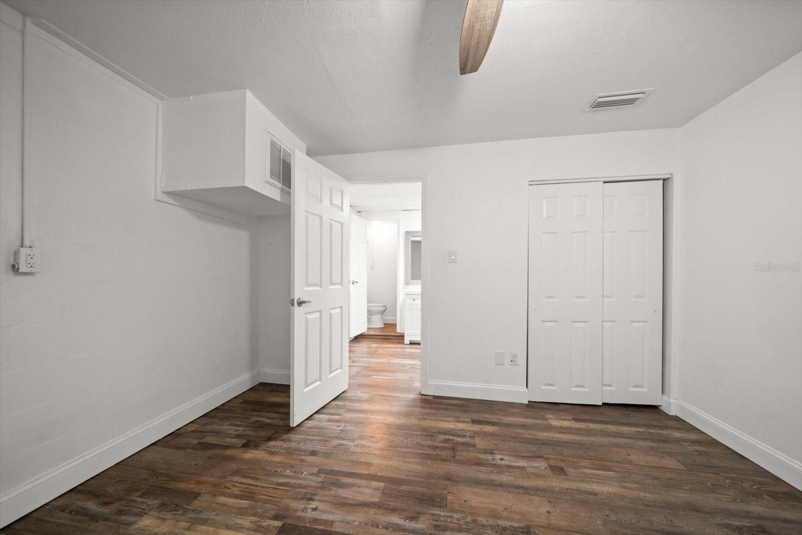 BEACON SQUARE - Residential