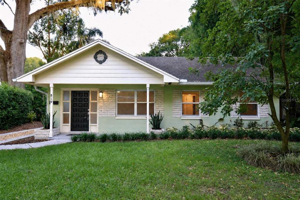 Photo of 819 N Westmoreland Drive, Orlando, FL 32804 (MLS # G5115576)