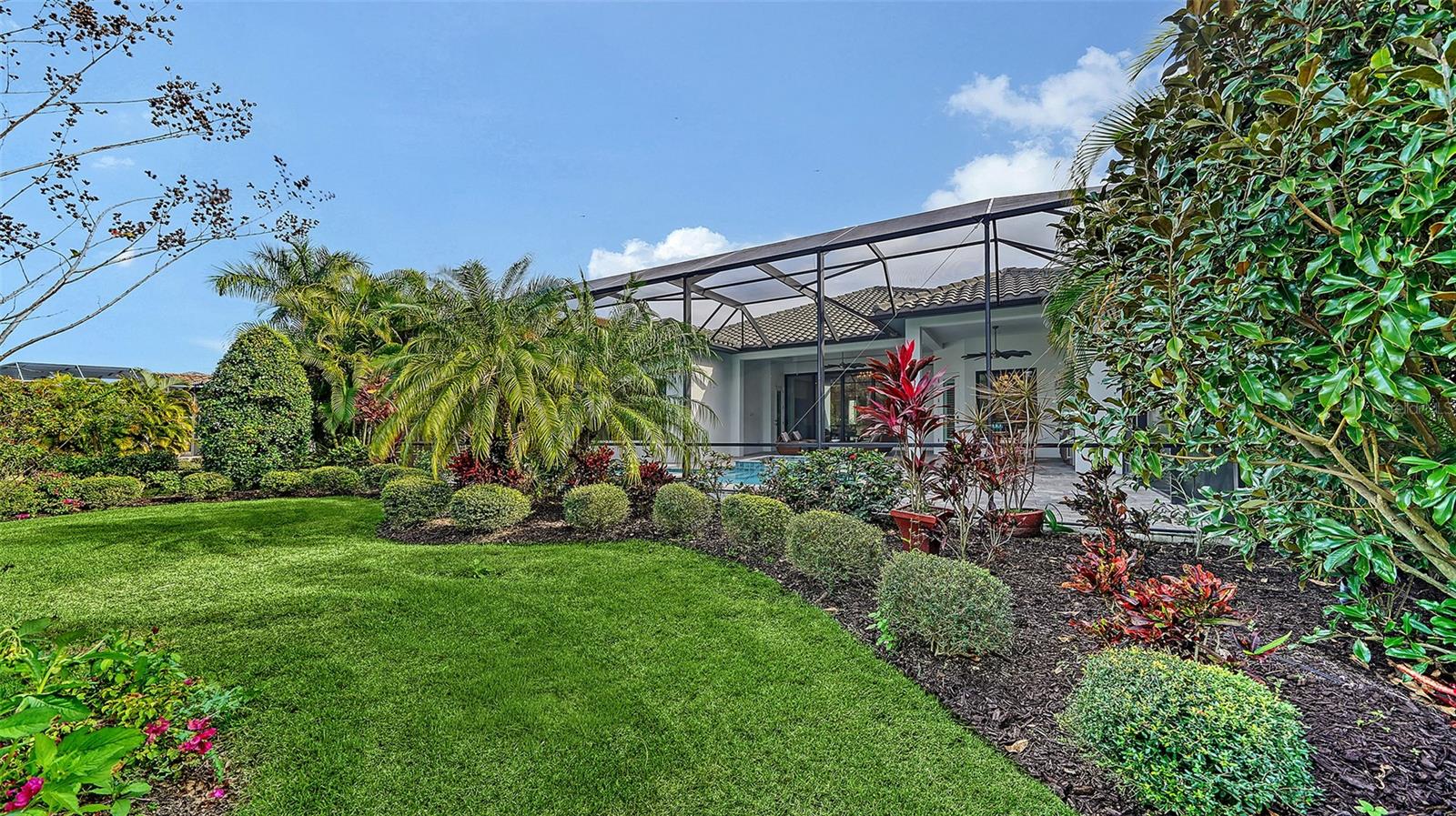 LAKE CLUB PH II - Residential