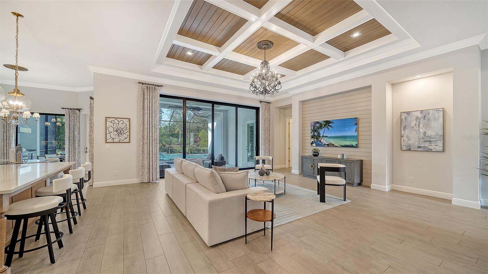 LAKE CLUB PH II - Residential