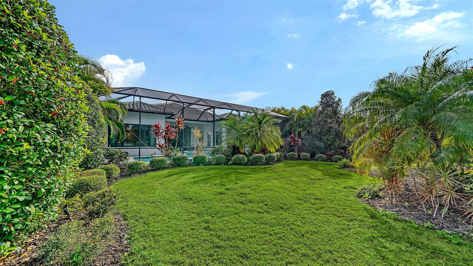 LAKE CLUB PH II - Residential