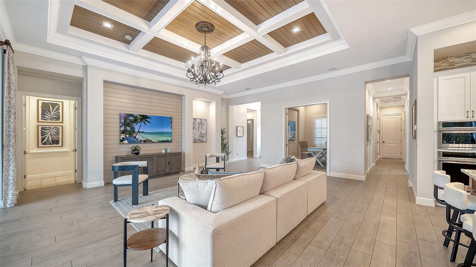 LAKE CLUB PH II - Residential