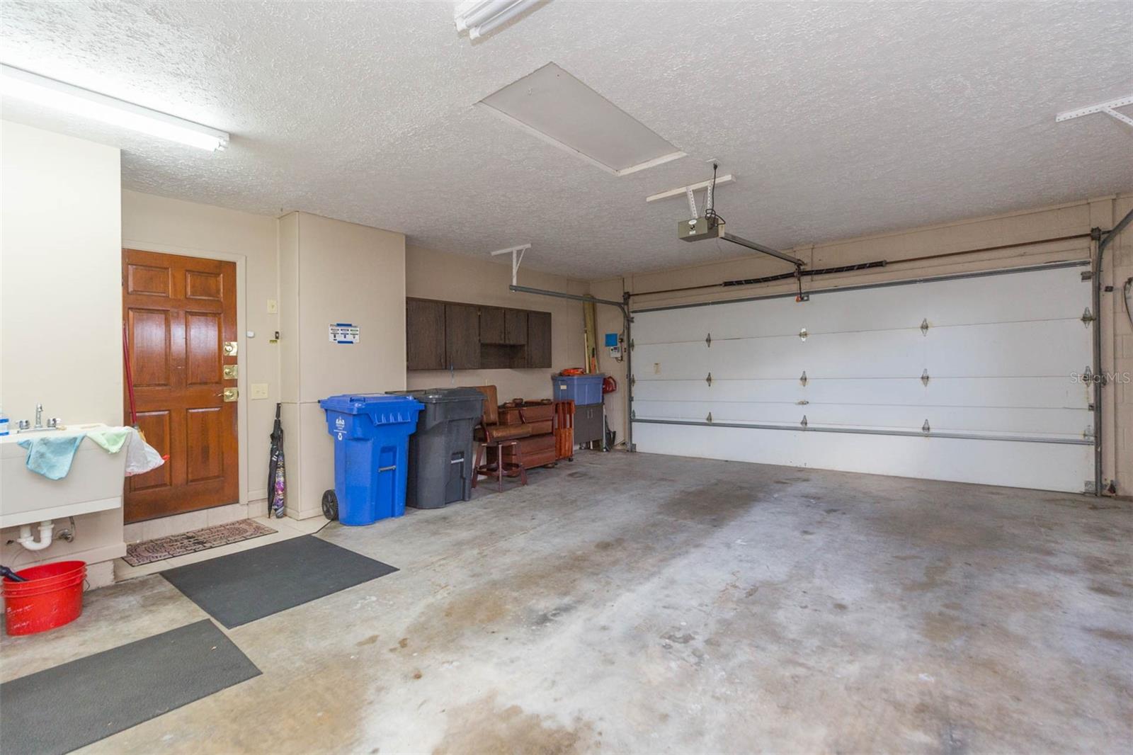 OAK MONT WOODS - Residential