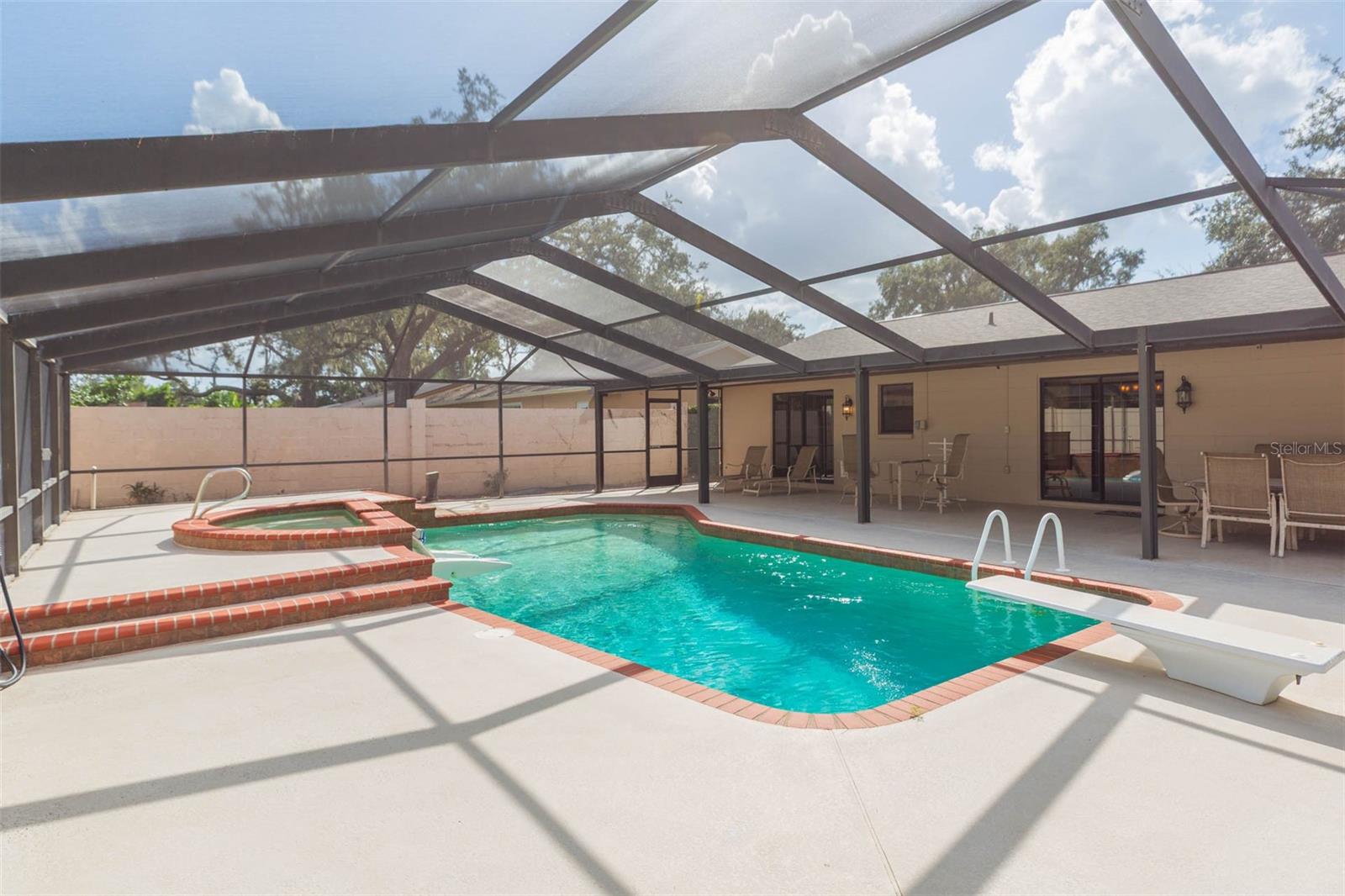 OAK MONT WOODS - Residential